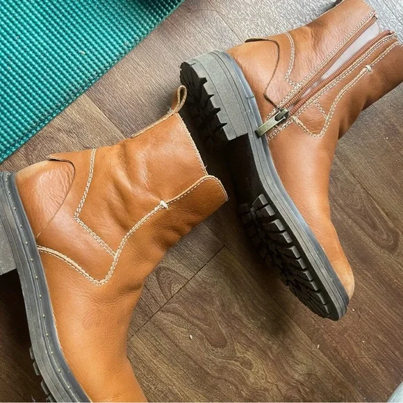 Franco Sarto boots - Picture 2 of 7